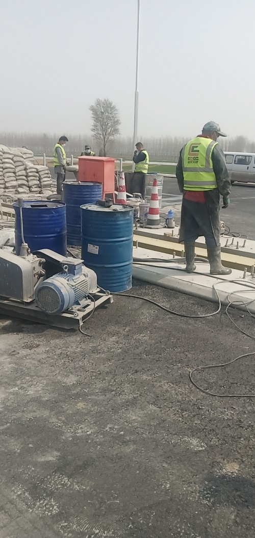 双流公路路基回填土压密注浆